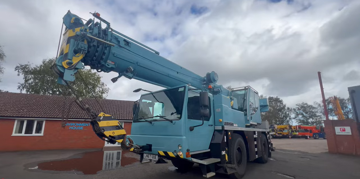 Liebherr LTM 1040-2.1