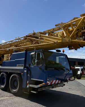 Liebherr LTM 1070-4.2