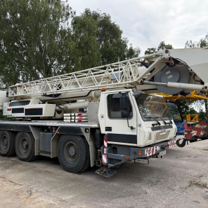 Grove GMK 3055